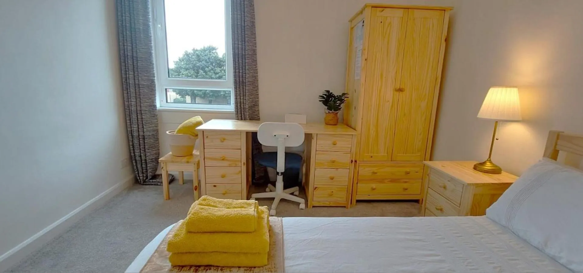Lovely Sea Rooms, Easy Access To Centre & Airport Edinburg Semesterbostad